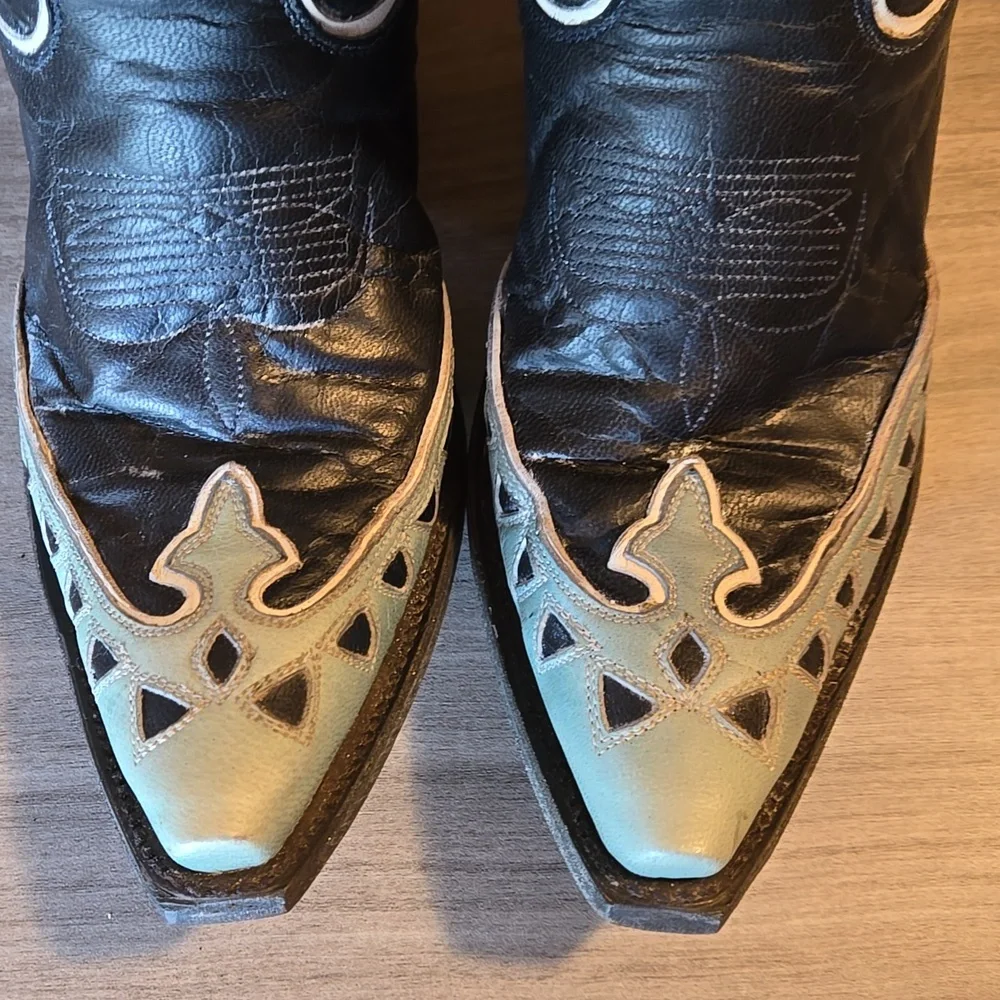 Old Gringo Boots - Picture 2 of 5